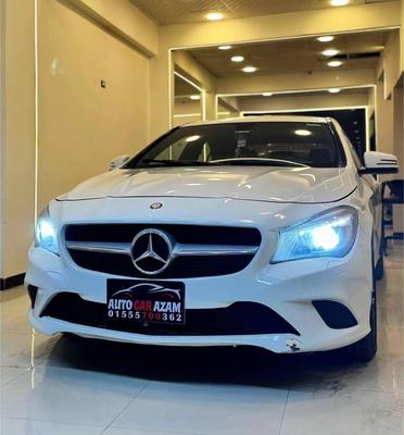 Mercedes CLA 180 2015