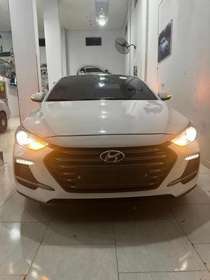 هيونداي إلنترا 2017