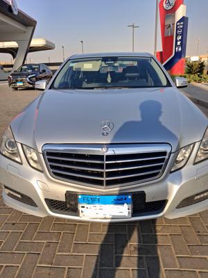 مرسيدس E 200 2010