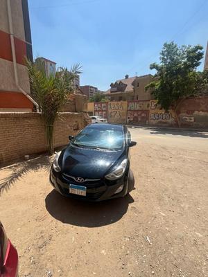 Hyundai Elantra 2012