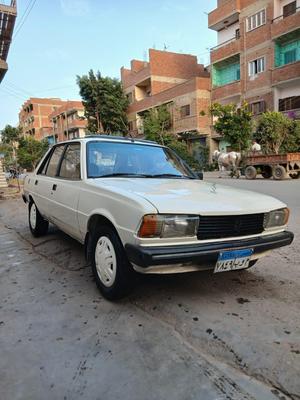 بيجو 305 1983