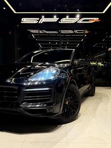 Porsche Cayenne 2022