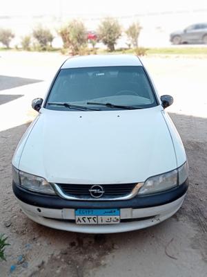 اوبل فيكترا 1999