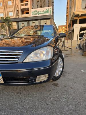 Nissan Sunny 2010