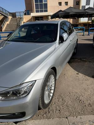 بي ام دبليو 320i 2014