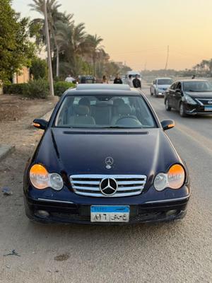 Mercedes 240 2003