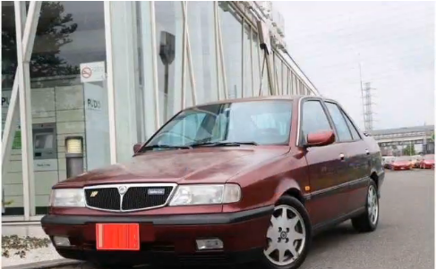Lancia Dedra 1995