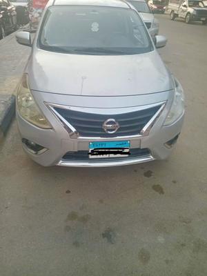 Nissan Sunny 2015