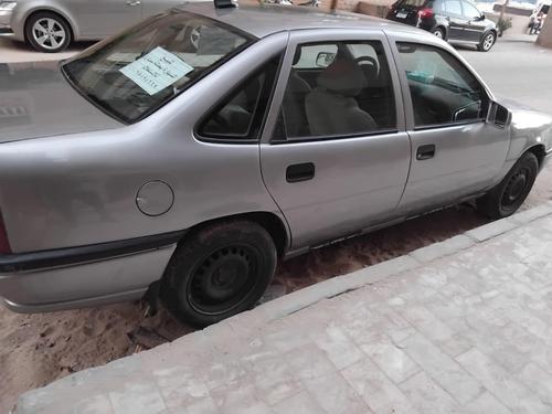 اوبل فيكترا 1995
