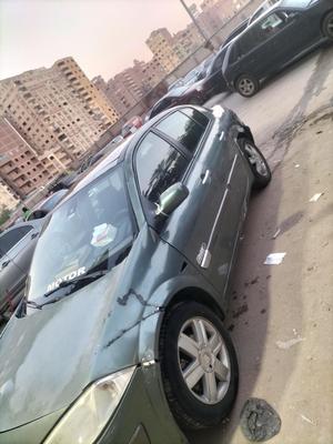 رينو ميجان 2005