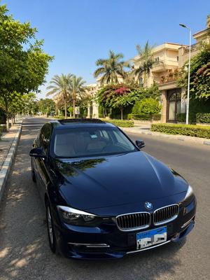 بي ام دبليو 320i 2015