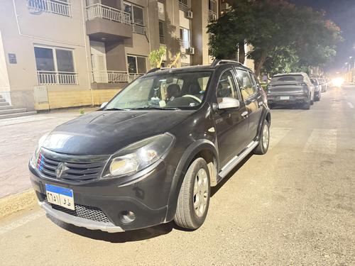 رينو سانديرو 2015