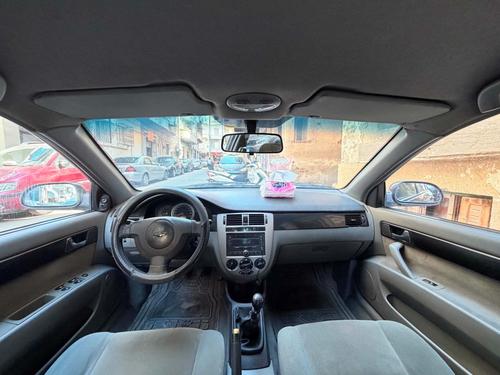 Chevrolet Optra 2012