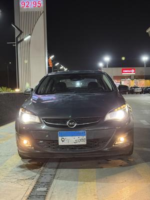 اوبل أسترا 2016