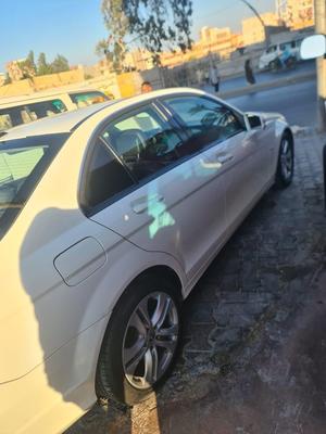 Mercedes 180 2012