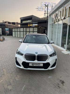 BMW IX1 2026
