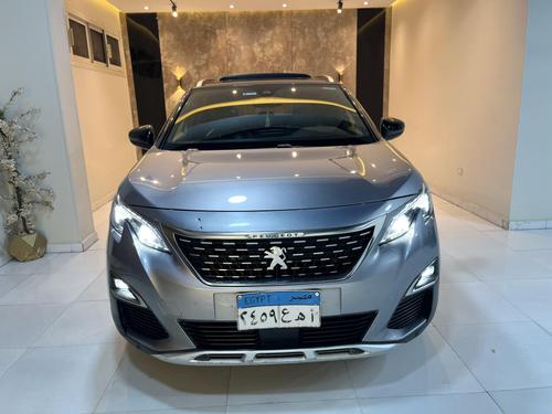 Peugeot 5008 2020