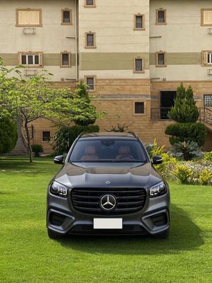 مرسيدس GLS 2025