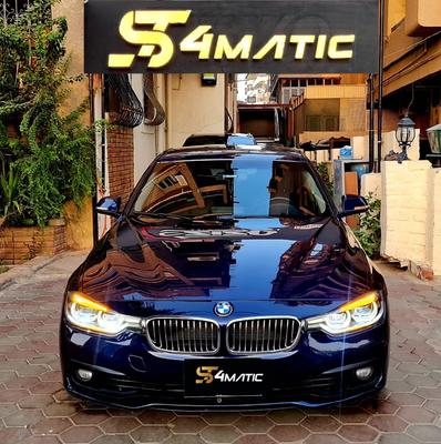 BMW 318 2019