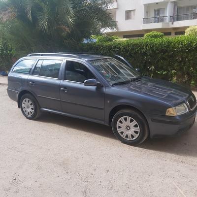 سكودا اوكتافيا A4 2009