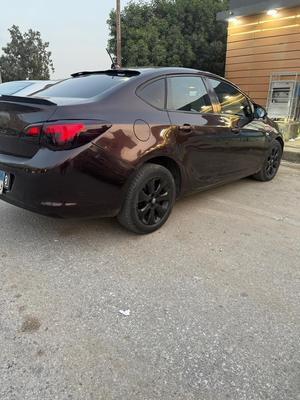 اوبل أسترا 2015
