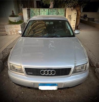 اودي A8 1995