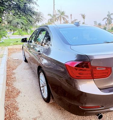 بي ام دبليو 320i 2013