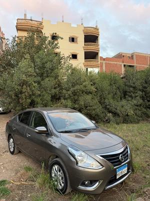 Nissan Sunny 2025
