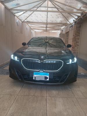 بي ام دبليو 520 2024