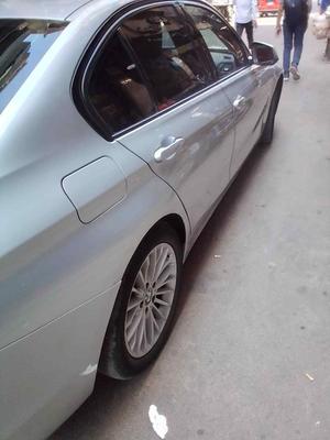 بي ام دبليو 320i 2014