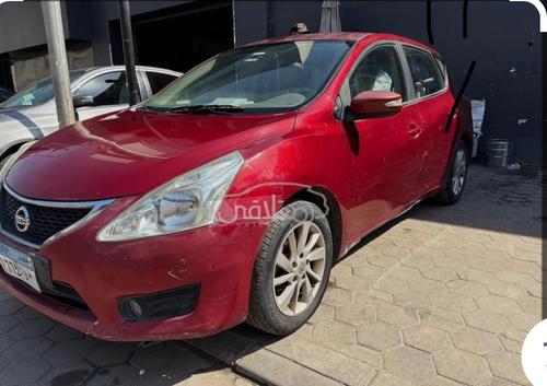 Nissan Tiida 2015
