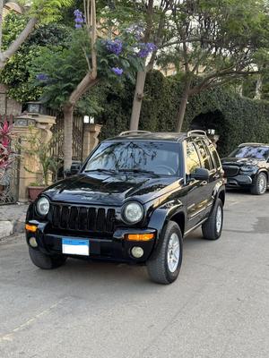 جيب شيروكي 2003
