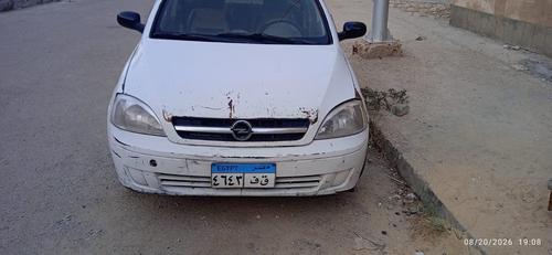 اوبل كورسا 2004