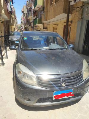 رينو سانديرو 2012