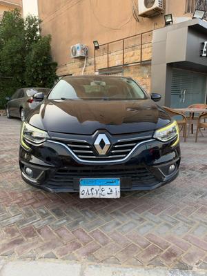 رينو ميجان 2021