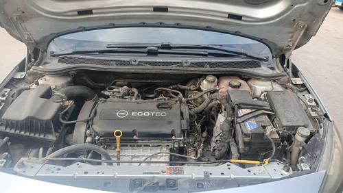 Opel Astra 2014