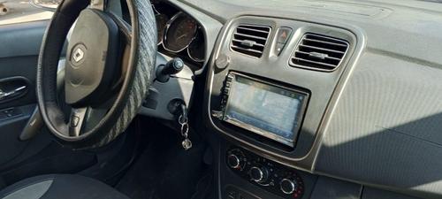 Renault Sandero 2015