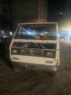 لي أوتو L6 1986