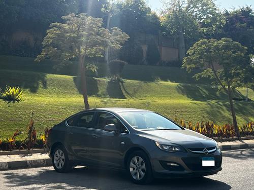 Opel Astra 2021