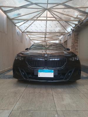 بي ام دبليو 520 2024