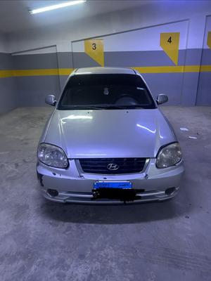هيونداي فيرنا 2004
