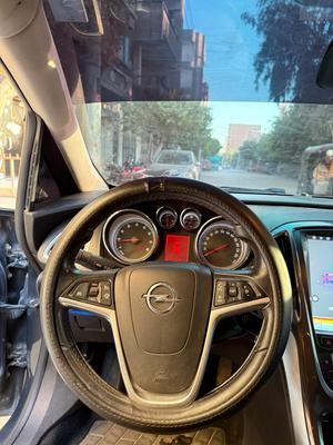 Opel Astra 2013