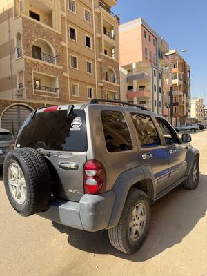 جيب ليبيرتى 2006