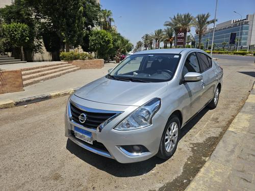 Nissan Sunny 2022