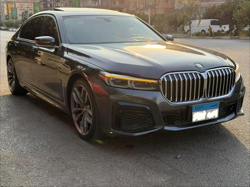 بي ام دبليو 740 2018