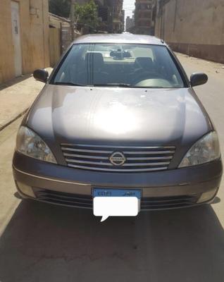 Nissan Sunny 2012