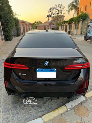 بي ام دبليو 520 2024