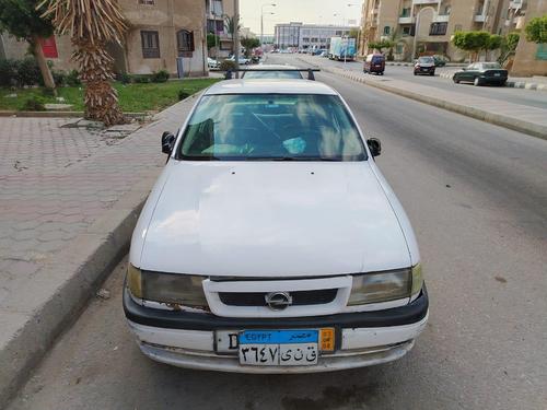 اوبل فيكترا 1996