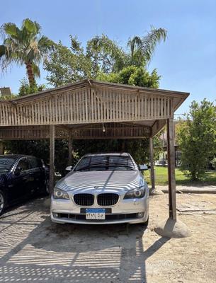 BMW 750 2013