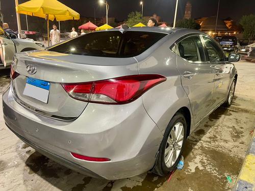 هيونداي إلنترا 2015